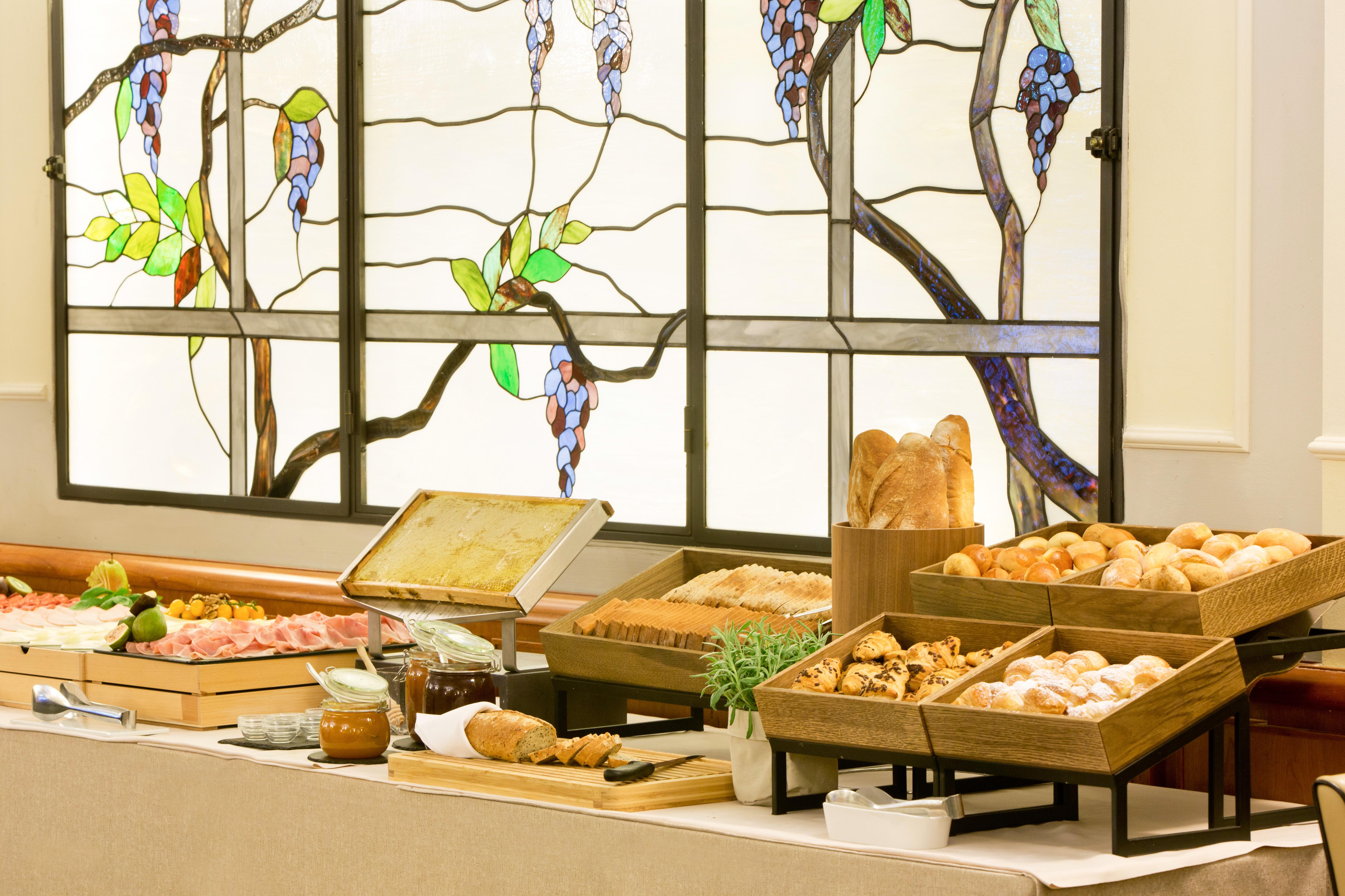 Starhotels Business Palace — Photos 1